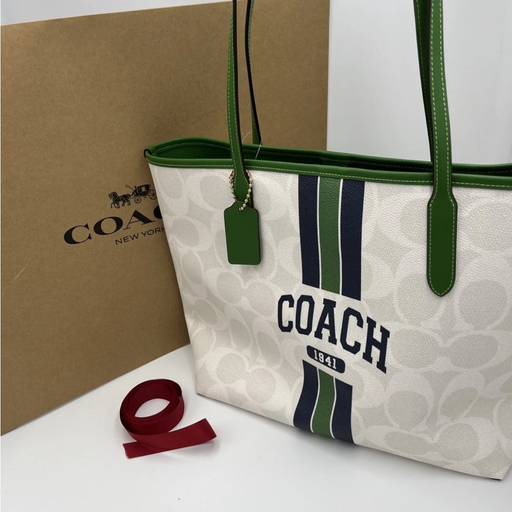 NWT Coach City Tote Bag In Signature Canvas W/ Coach Graphic CBI79 Chalk/Kelly - Picture 15 of 15
